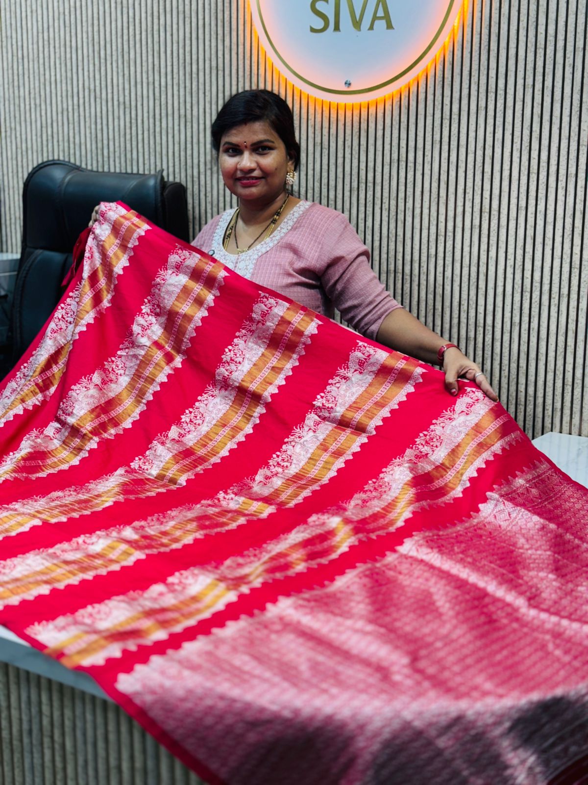 Banarasi Moonga checks