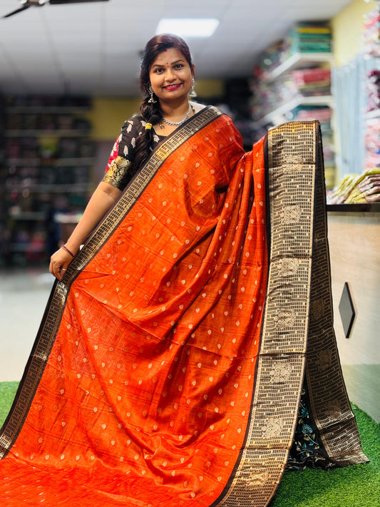Rust orange coffee brown 
Semi Kanchi Pattu 
Kanchi warm borders
