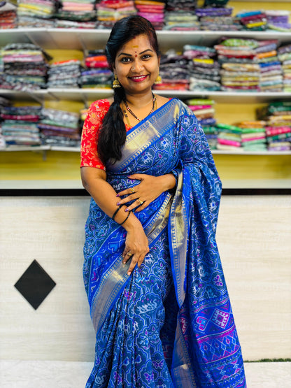 Pochampally small borders 42