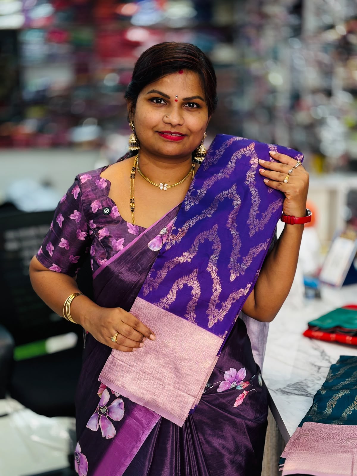 Necklace Banarasi Pattu Sarees