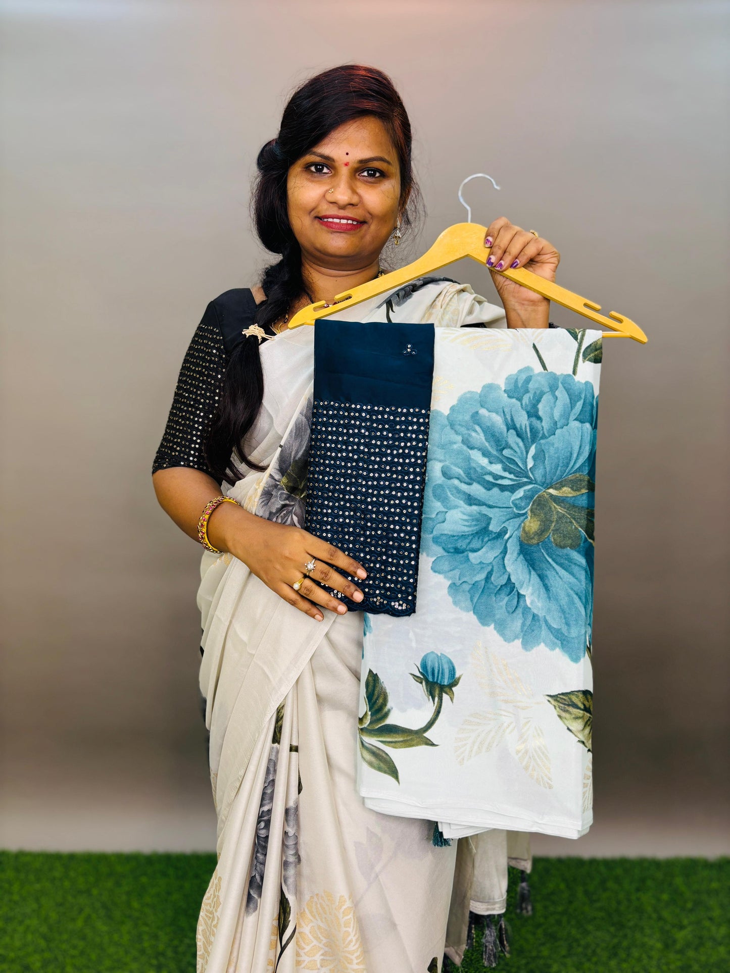 Designer Concept Floweral Digital Sarees