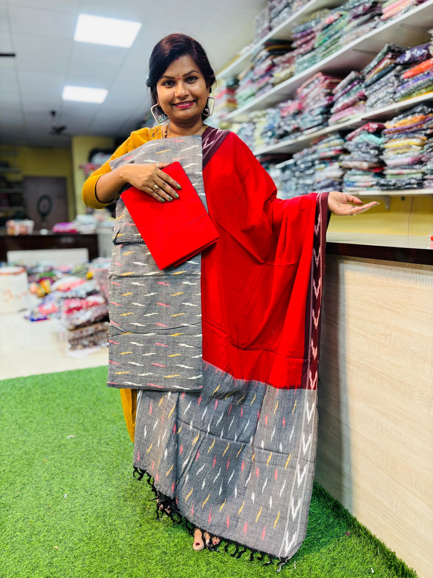 Ikkath dress materials 
Top-2.5mtr —44 panna
Bottom-2 mtr-49 panna
Duppatta-2.25 mtr