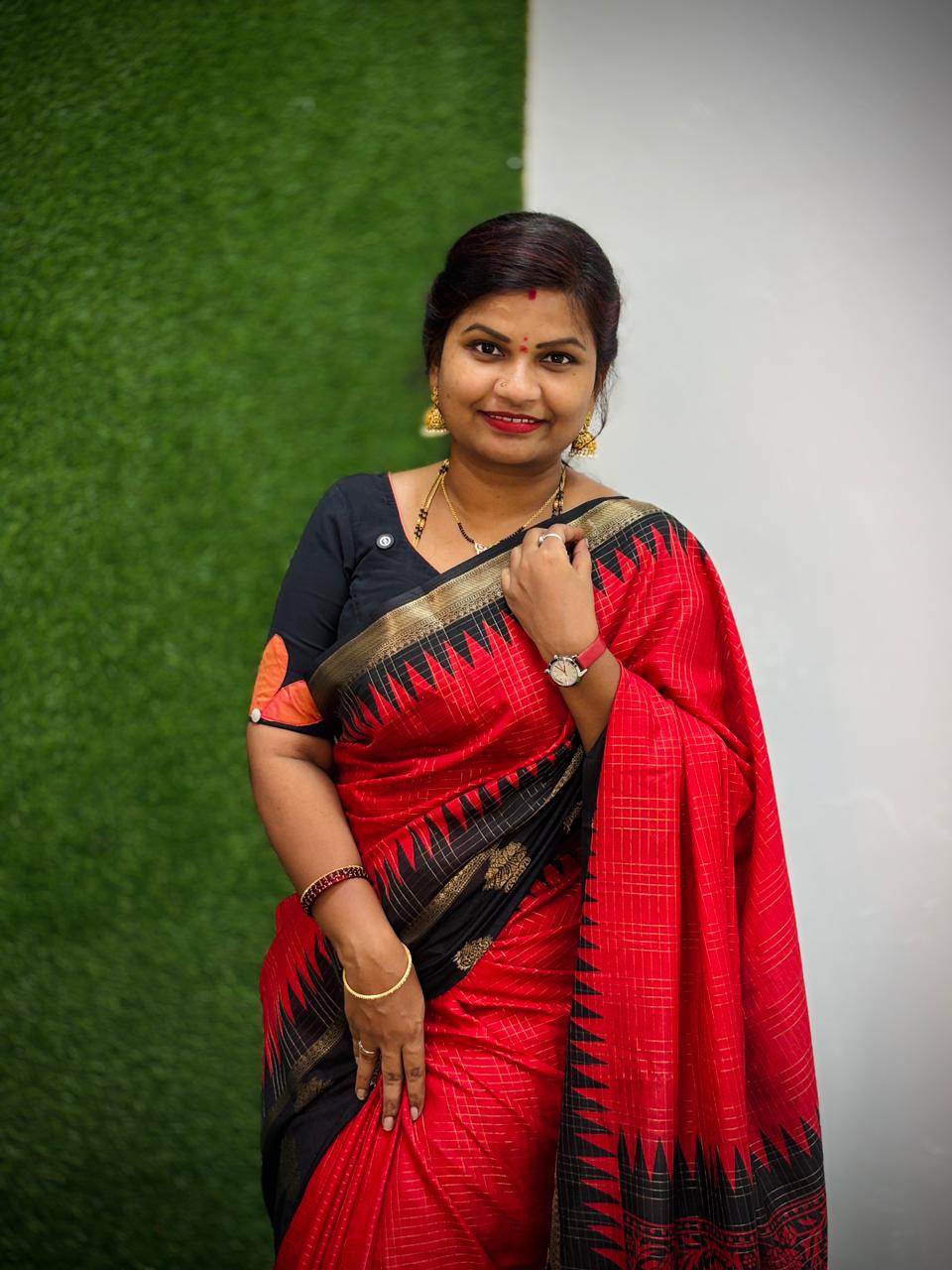 Semi Gadwal Pattern Soft Silk